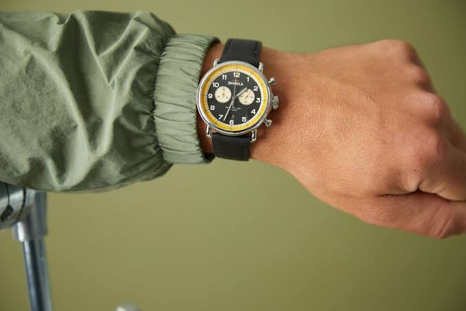 How Men’s Watches Strike A Balance Between Usefulness And Style